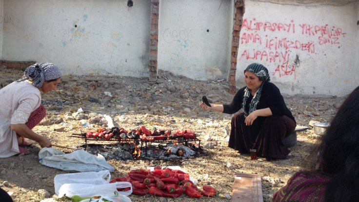 Kadınlar Sur’u ziyaret etti