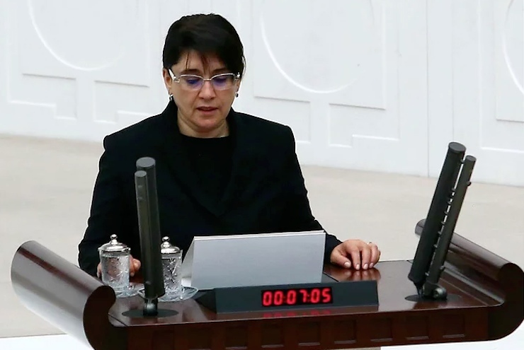 Leyla Zana’nın vekilliği 23 yıl sonra bir kez daha düşürüldü