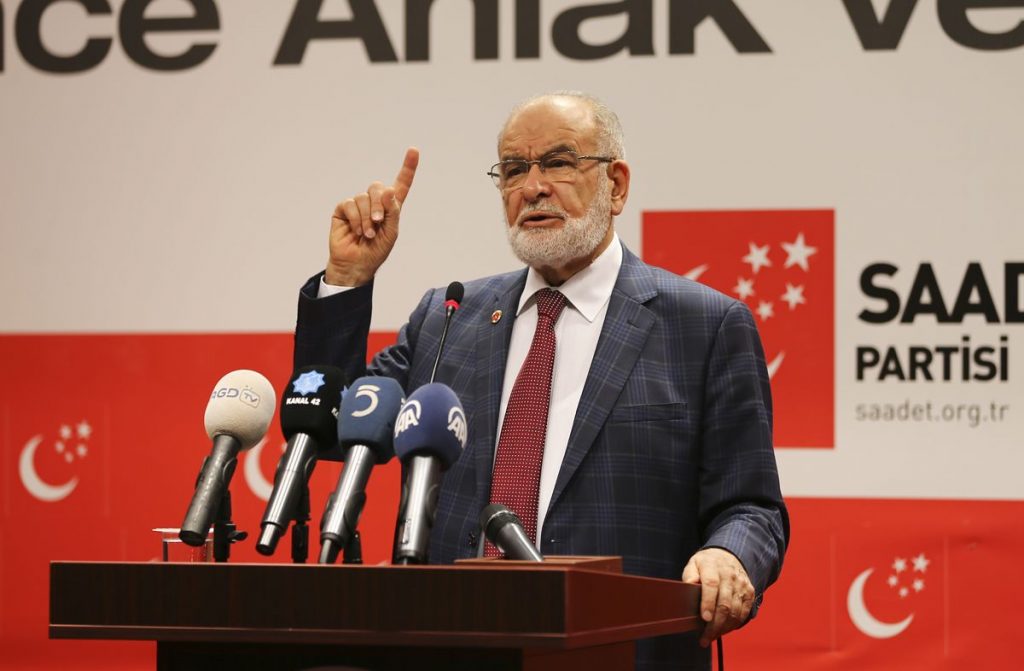 Karamollaoğlu: 10 kilometre girsek 11’de durdururlar