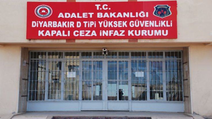 Diyarbakır Cezaevi’nde tek tip kıyafete karşı çıkan mahpuslara ceza