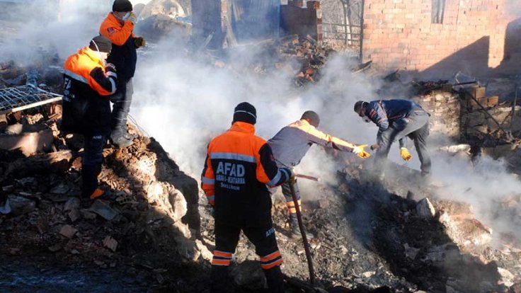 Kastamonu’da aynı aileden 4 kişinin cesedi hayvan hırsızlarının yaktığı evde bulundu