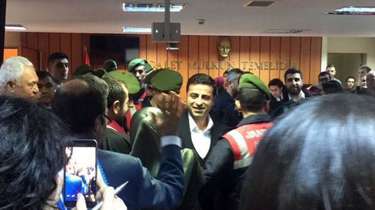 Demirtaş: Basına güveniliyorsa canlı yayınlansın