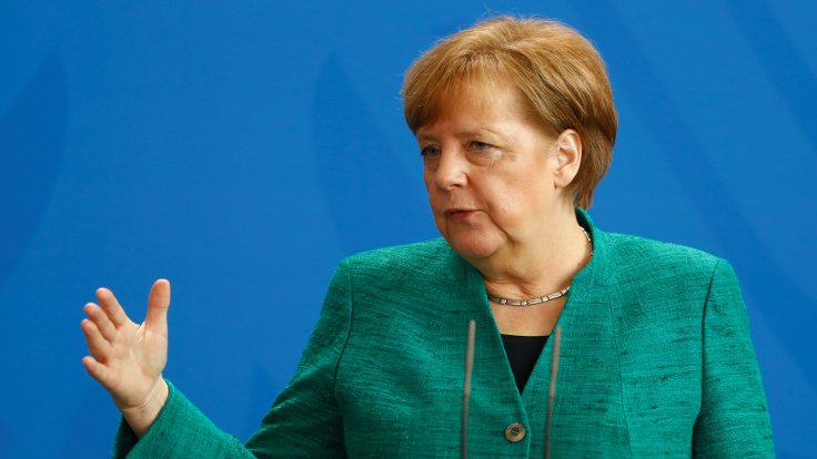 Merkel: Diğer Almanları da bırakın