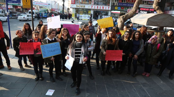 Diyarbakır’da liseli öğrencilerden cinsel istismara karşı eylem