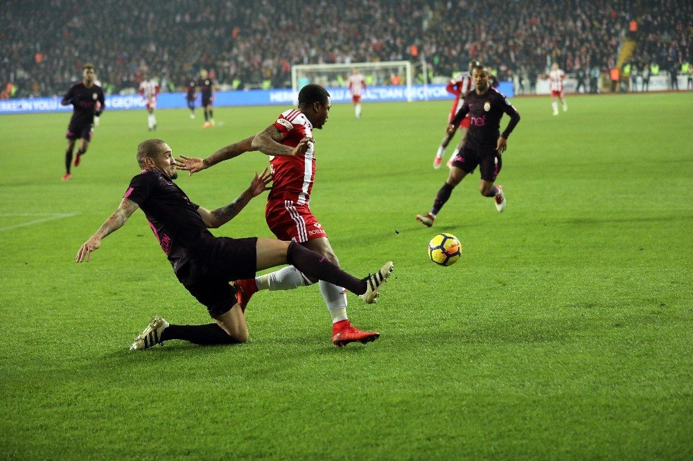 Demir Grup Sivasspor: 2 – Galatasaray: 1