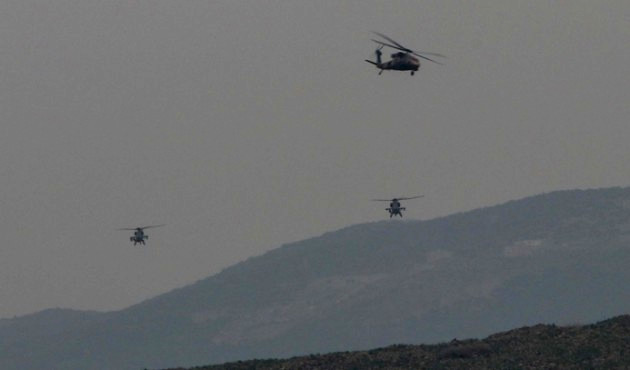 Sınırda düşen helikopter hareketliliği