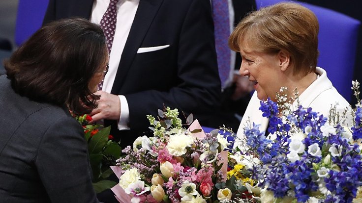 Merkel dördüncü kez ama ‘zorla’ başbakan