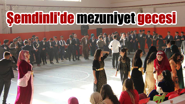 Şemdinli’de mezuniyet gecesi