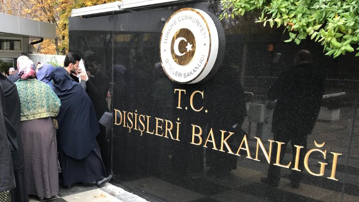 Dışişleri: YPG Menbic’den tamamen çekilmedi