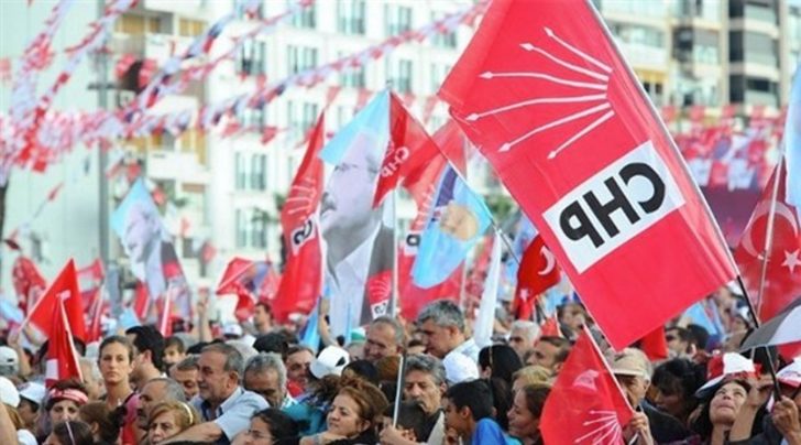 CHP’liler kurultay imzalarını teslim etti