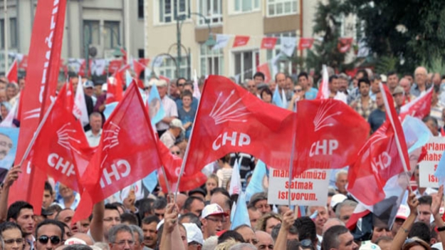 CHP’de imza tartışması sürüyor