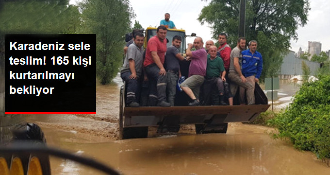 Karadeniz’de sel: Köprüler yıkıldı, 165 kişi mahsur kaldı!