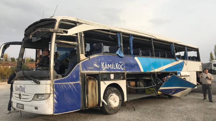 Kahramanmaraş’ta yolcu otobüsü devrildi: 7 ölü, 24 yaralı