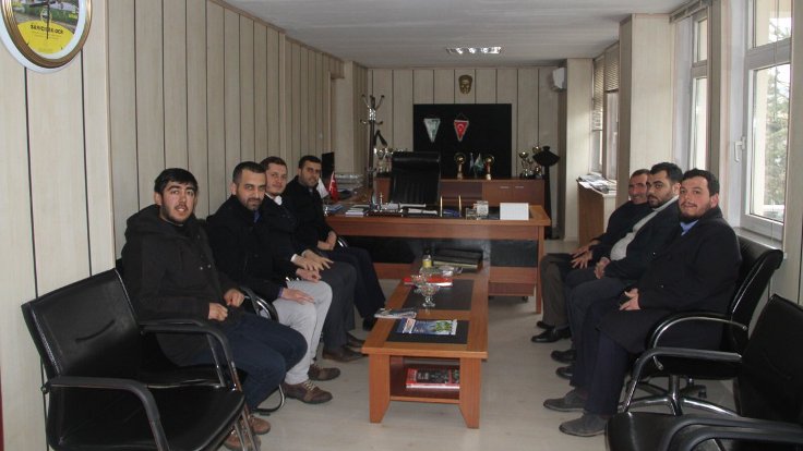 Kurum müdürü randevuya gelmedi, SAADET adayı koltuğa konuşma yaptı