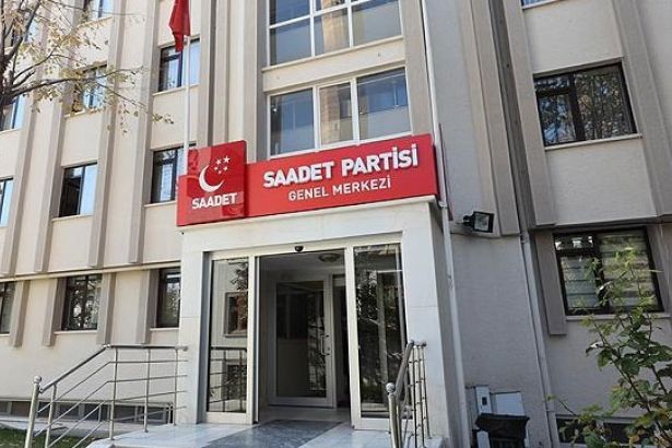 Saadet Partisi genel merkezi tahliye ediliyor