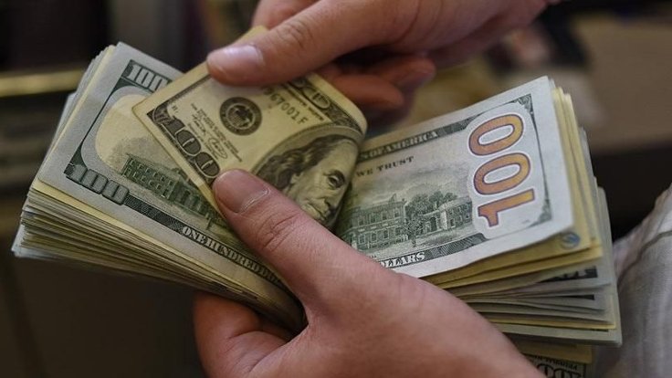 Dolar 5.77’den güne başladı