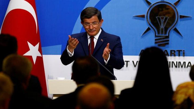 Davutoğlu’ndan AK Parti için ‘yenilenme’ manifestosu
