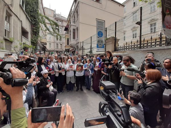 Cumartesi Anneleri: Hakikat mücadelesi evrenseldir