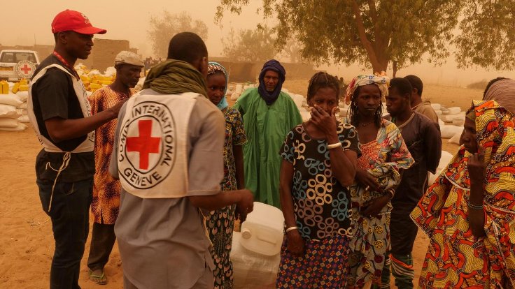 Mali’de köye silahlı saldırı: 100 ölü