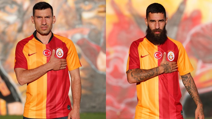 Galatasaray’da çifte imza