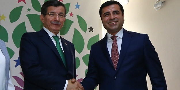 Ahmet Davutoğlu’ndan Selahattin Demirtaş açıklaması