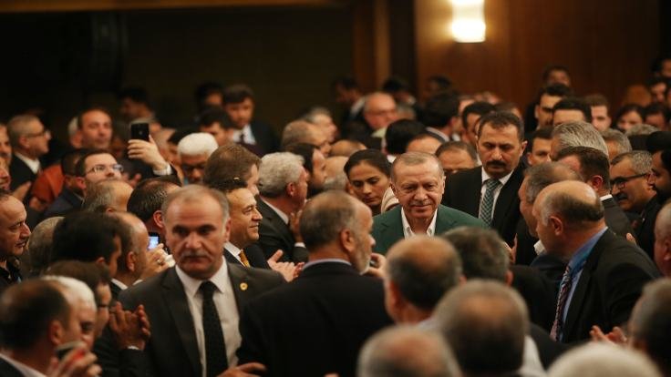 Erdoğan parti içi eleştiriyi ‘hakaret’ saydı