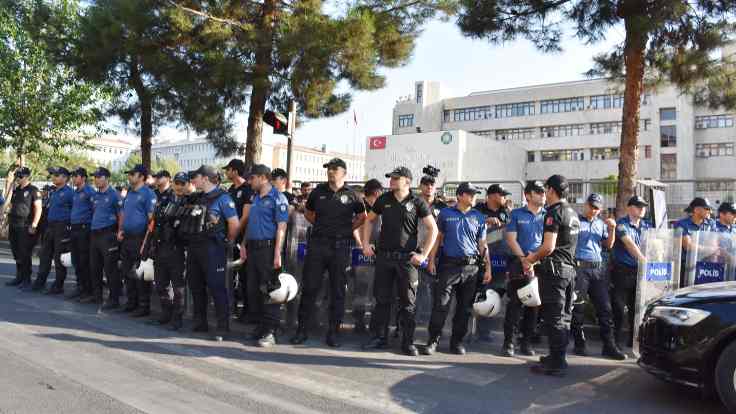 Taşgetiren: Yeniden 1991 atmosferine girdi Türkiye