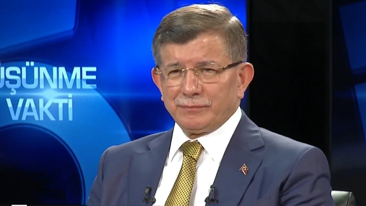 Davutoğlu: AK Parti’nin AKP’lileştiğini düşünüyoruz