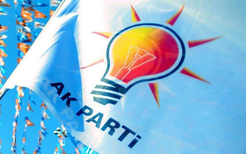 AK Parti’de üst üste istifalar: 100’e ulaşması bekleniyor