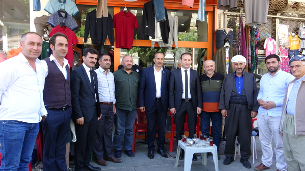 Kaymakam Yakup Güven ve Belediye Başkanı Tahir Saklı’dan esnaf ziyareti