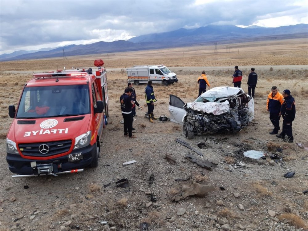 Van-Hakkari karayolunda kaza: 3 kişi öldü, 4 kişi yaralandı