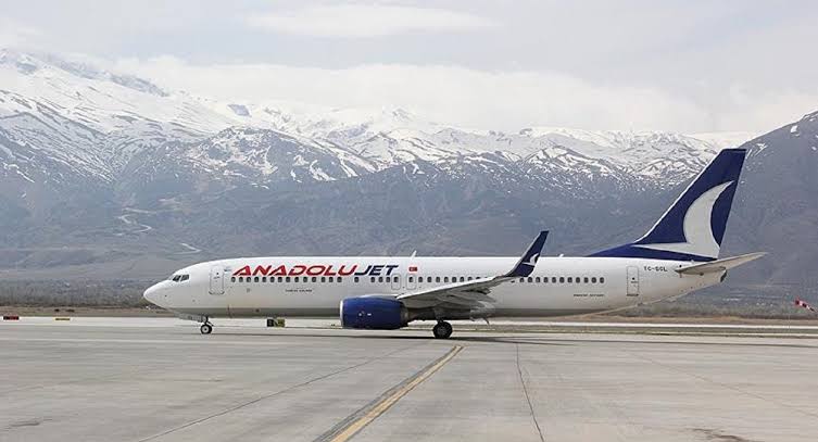 Anadolujet’ten tasarruf tedbirleri: Yolcu ikramları kısıtlandı