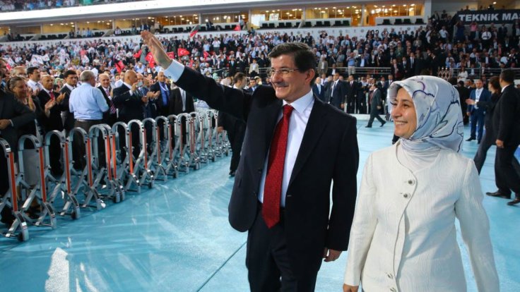 Sare Davutoğlu: Kurucuları ben de ilk kez gördüm