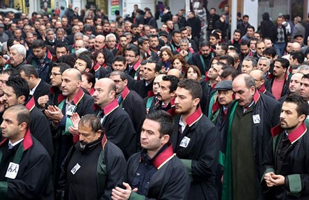 İstanbul’da yeni baro için bin 700 imza toplandı