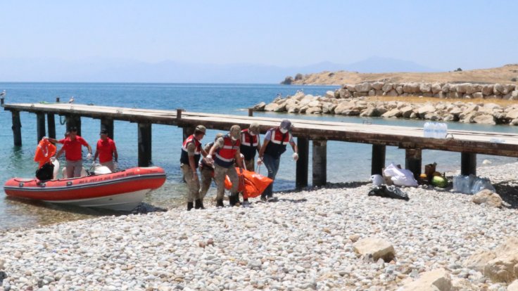 Van Gölü’nde bir kişinin daha cesedine ulaşıldı