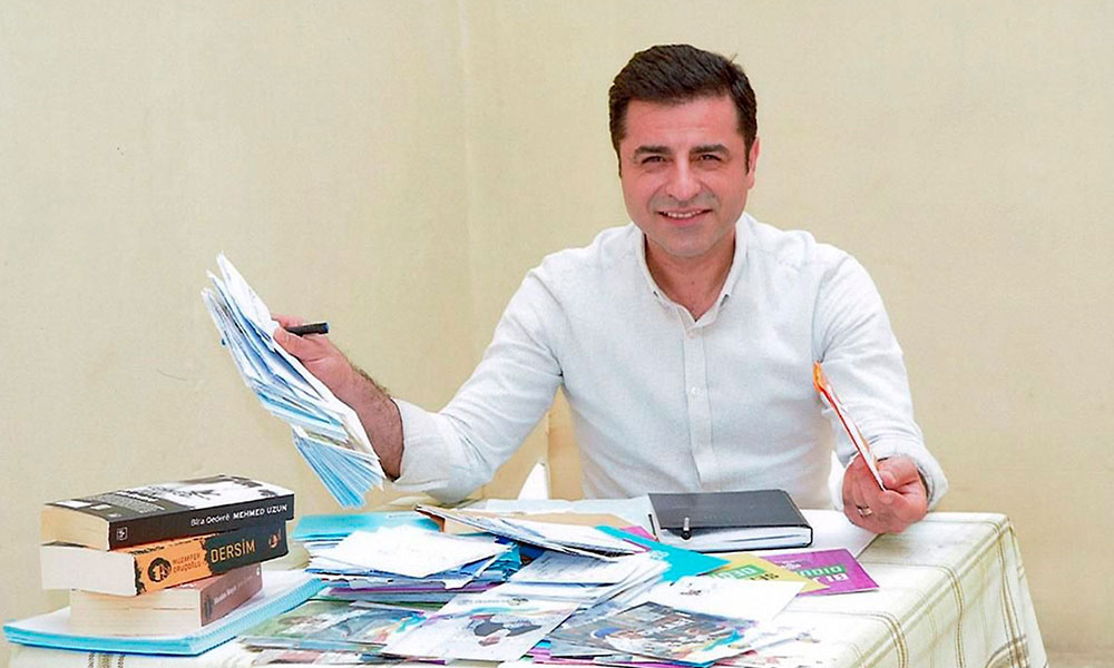 Demirtaş: Toplum köklü bir çözüme hazırlanıyor