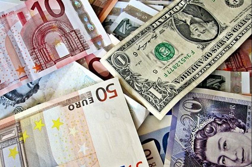 Dolar haftaya rekor seviyede başladı