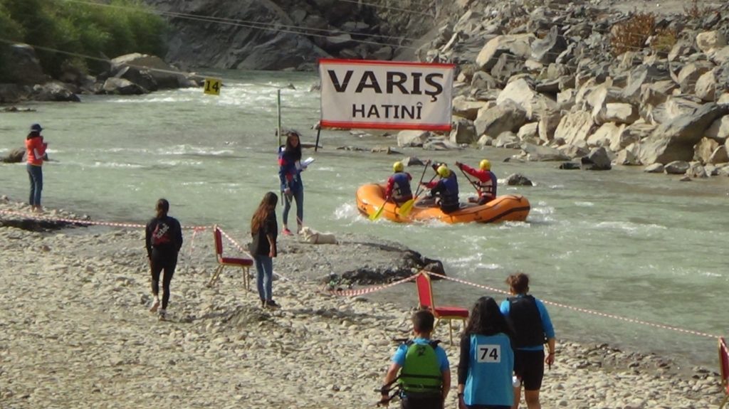 Hakkari’de düzenlenen ‘Türkiye Rafting Şampiyonası’ sona erdi