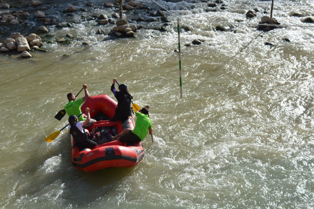 Çukurca rafting takımı Türkiye şampiyonasına hazır