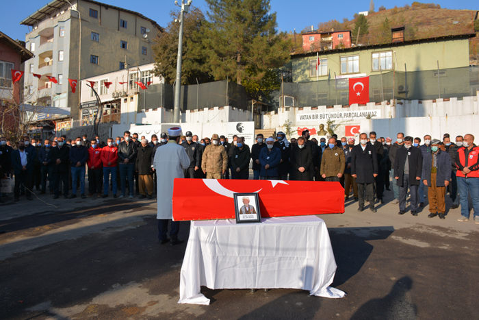 Kore Gazisi Selim Gezer, törenle toprağa verildi