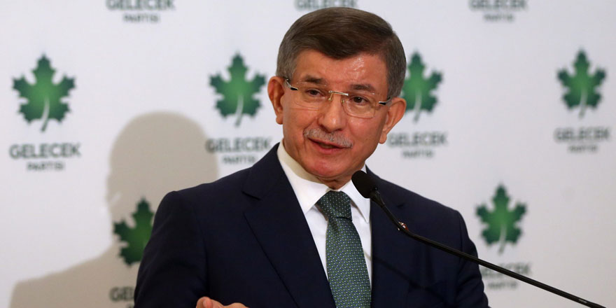 Ahmet Davutoğlu korona virüsüne yakalandı