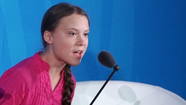 Greta Thunberg’den Kürtçe Noel kutlaması