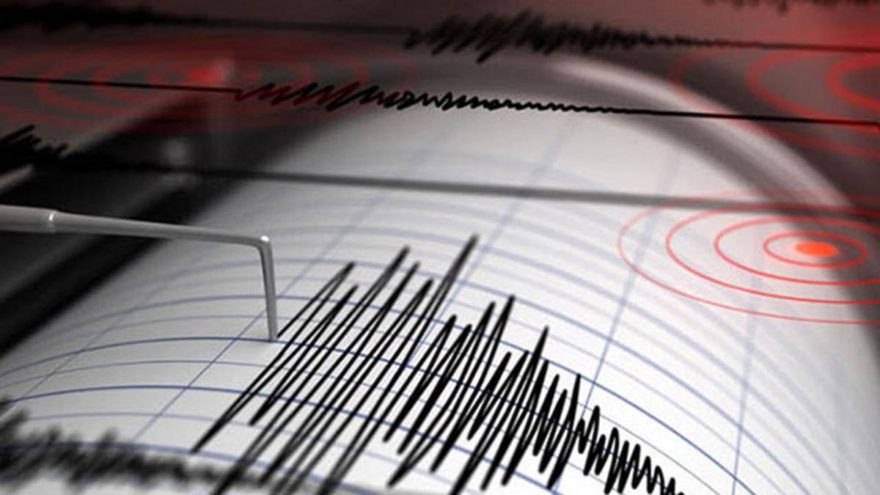 Ege’de 4 büyüklüğünde deprem