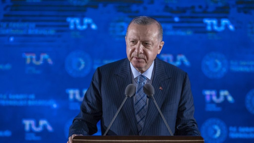 Erdoğan: 2023’te Ay’a gideceğiz