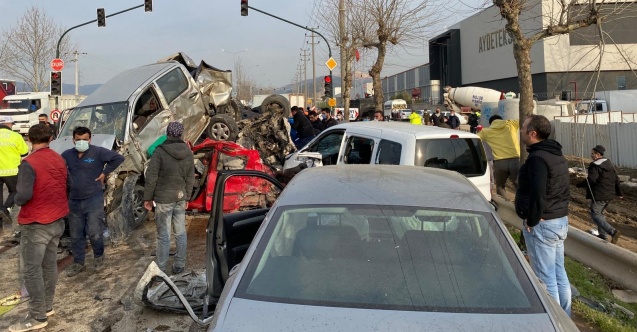 Bursa’da freni patlayan TIR araçları ezdi: Üç ölü, 21 yaralı