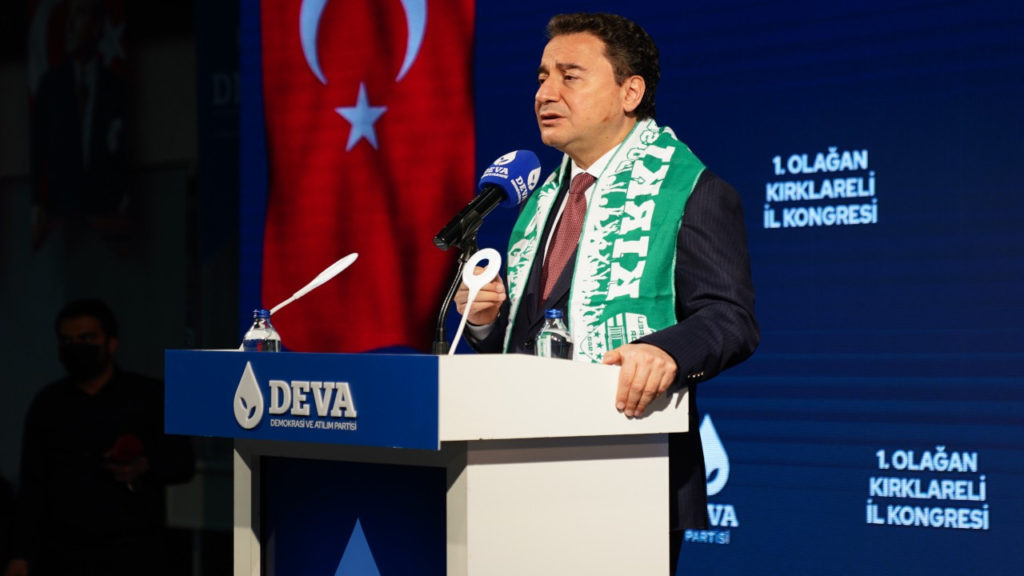 Babacan: Ülkeyi yayık ayranına çevirdiniz, pelikan melikan helak oldu