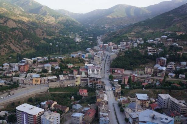 Hakkari esnafı: Ticari hayatı duran esnafın borçları ne olacak?