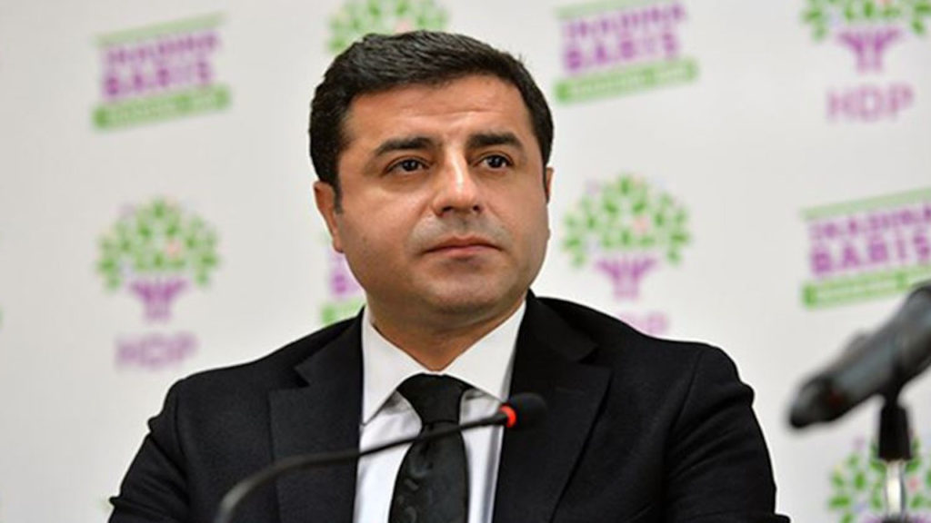 Demirtaş’tan hakimlere: En azından bir kere hukuka uygun davransaydınız