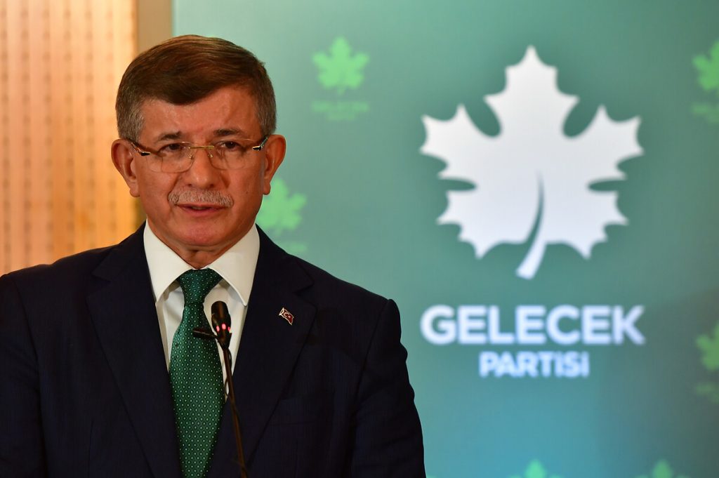 Davutoğlu’ndan ‘suikast’ açıklaması: Dostça uyarılar alıyorum