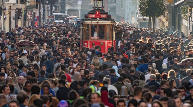 Siyasilerden yeni yıl mesajları